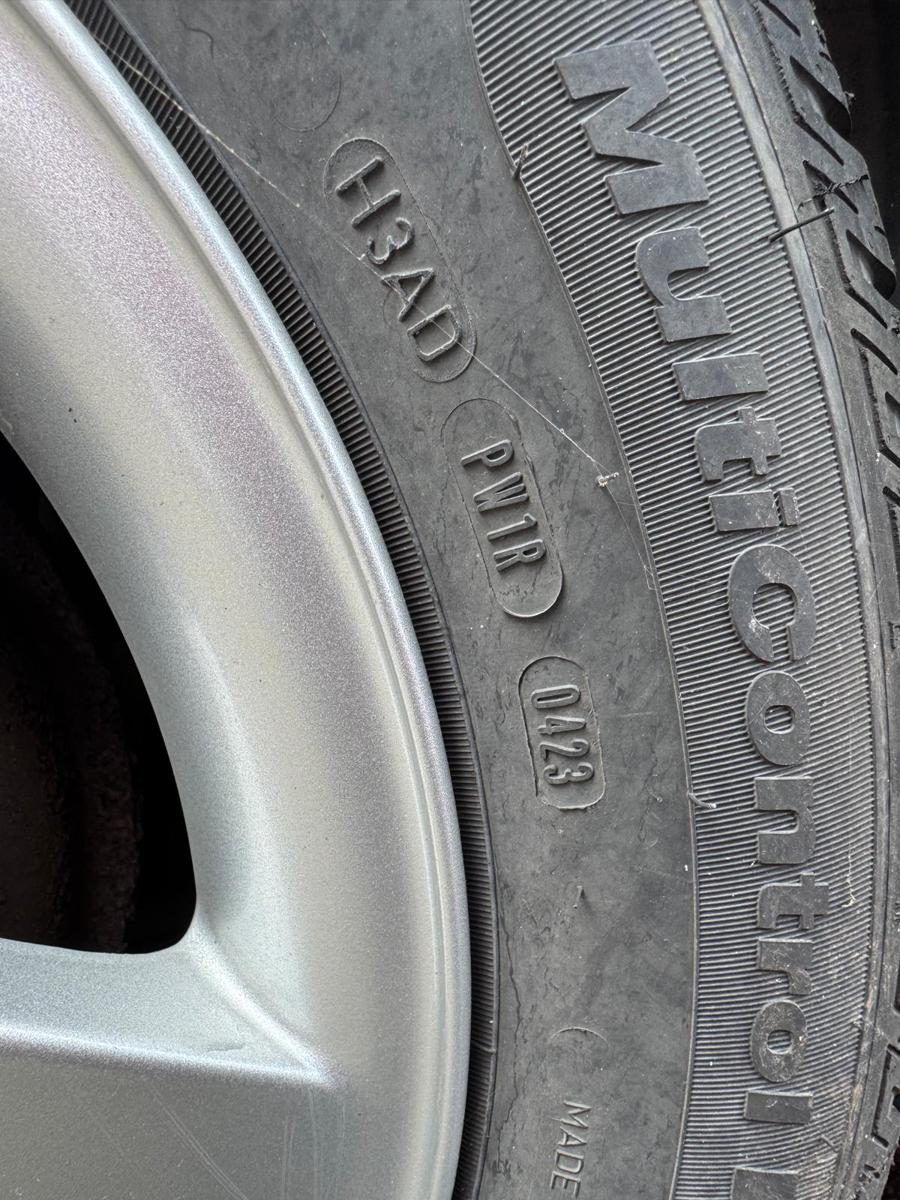 Peugeot 207 Allwetter Reifen R&auml;der Alufelgen 185/65 R15 Fulda Komplettr&auml;der